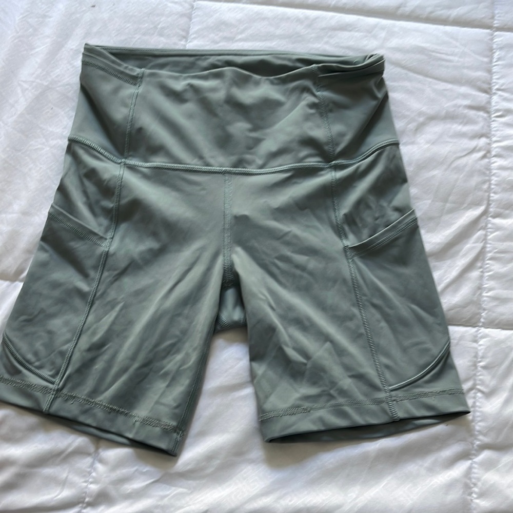 Lululemon Bikers